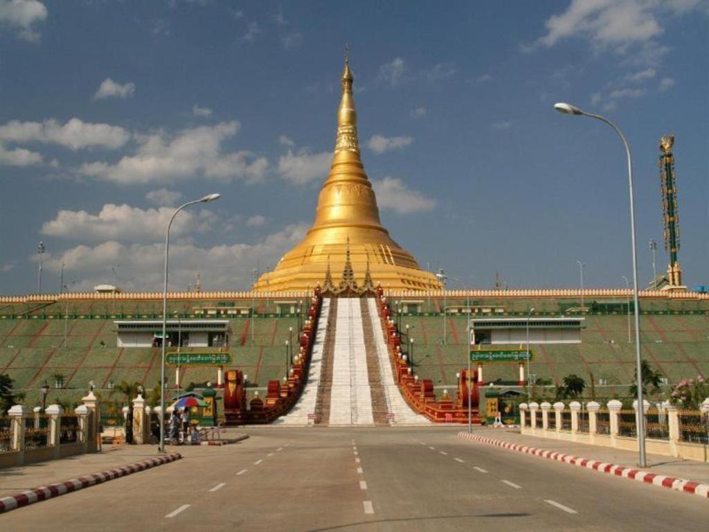 Star World Hotel Naypyidaw Экстерьер фото