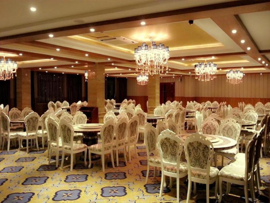 Star World Hotel Naypyidaw Экстерьер фото